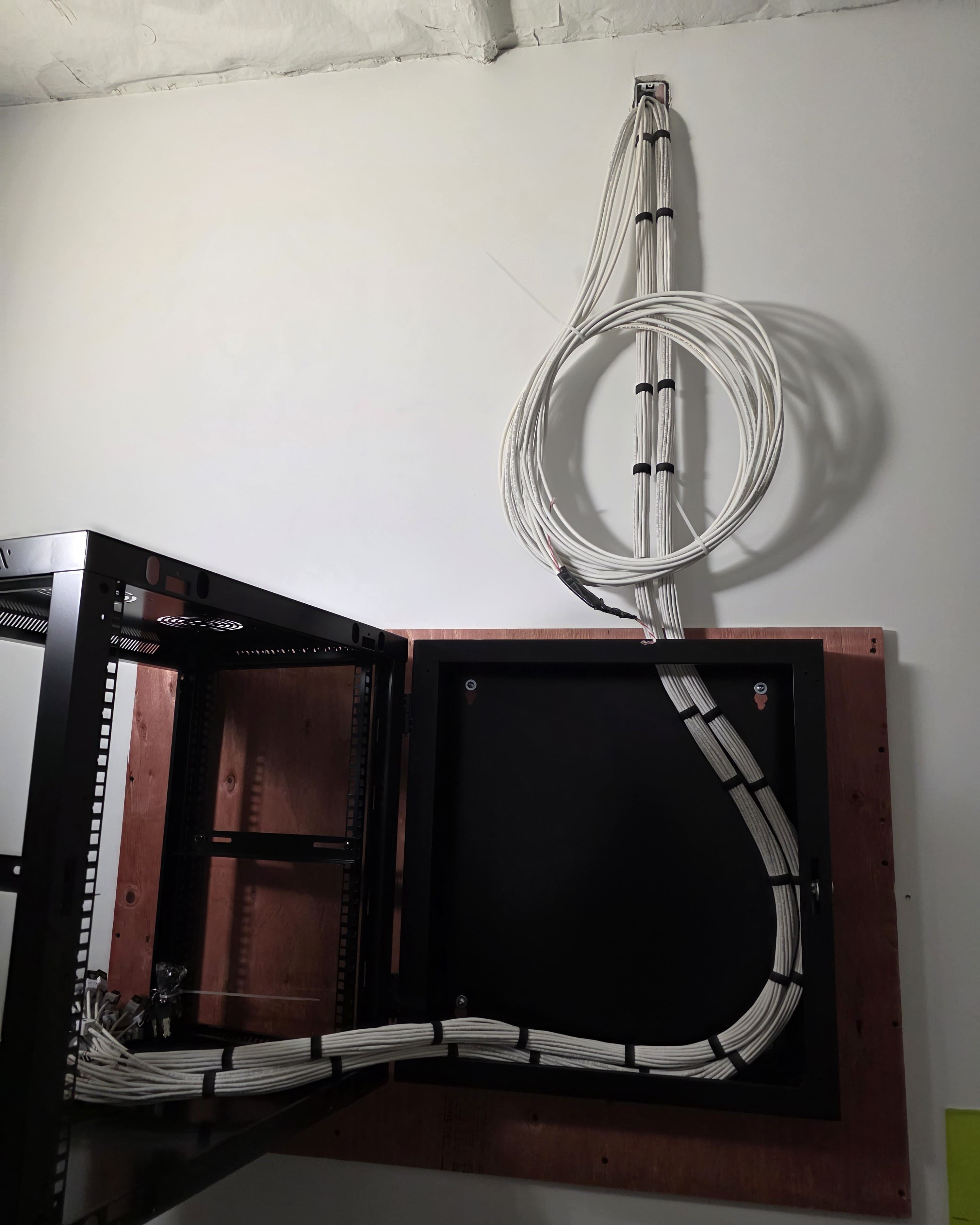 Rack rear terminations
